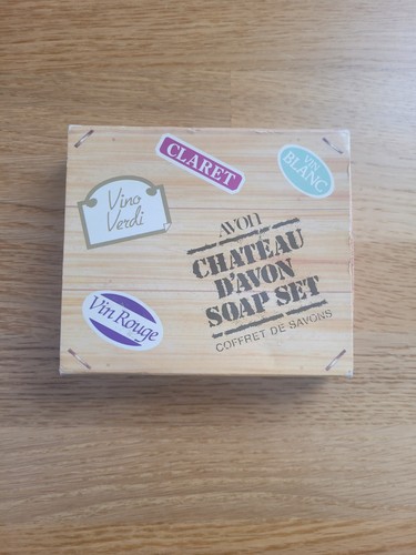 Vintage avon soap set chateau - avon,