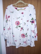 Cotton Traders v neck top size