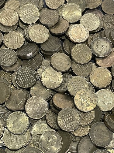100 brass threepence bulk - x,