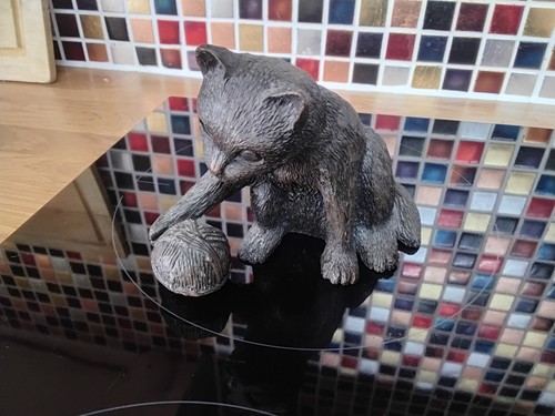 Cold cast bronze cat - bronze,