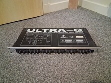 Behringer ULTRA Q PEQ 2000 Rack mounted parametric EQ - fully analogue 