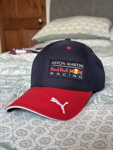 Red bull racing team - bull, f1