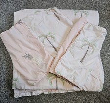 MATALAN PINK WHITE PALM TREE