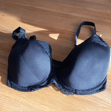 Womens Padded Underwire  Bra  Uk 36 D Triumph- Full Beauty 