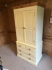 Pine Linen Press In Buttermilk / Cream With Four Draws And In Good Condition