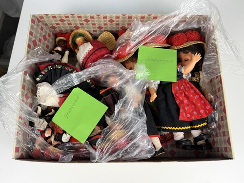 Dolls bundle excellent