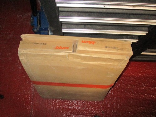 Blum single pan drawer - single,