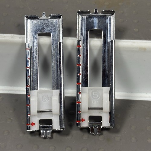 Sliding buttonhole foot fit - sliding, to