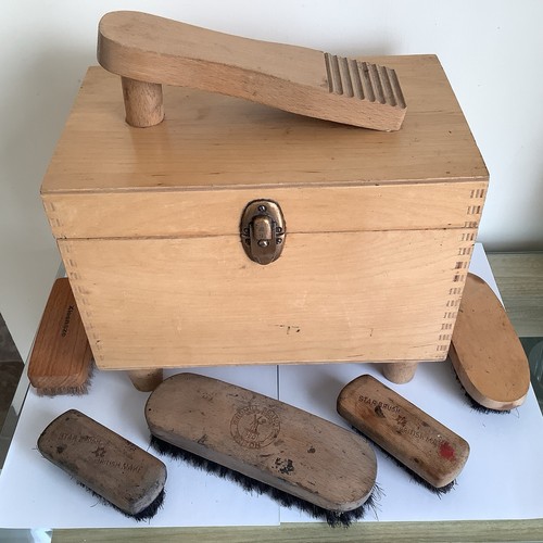 Vintage wood shoe shine valet - wood,