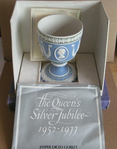 Wedgwood tri coloured - tri, blue