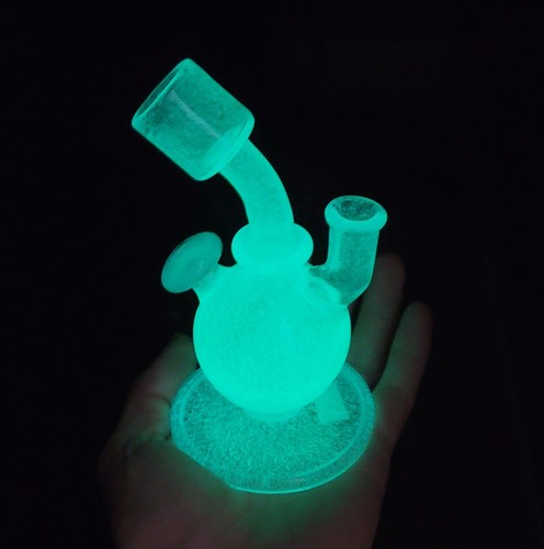 Natey love glow the dark - glow,