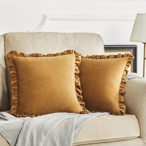 Pack dark gold throw - of,