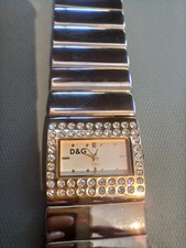 Ladies chunky gold tone watch
