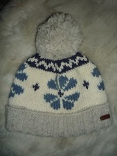 Fat Face Flower Bobble Beanie Hat ~ Worn once!