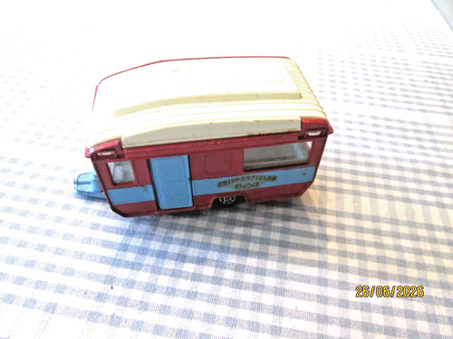Corgi caravan chipperfields - corgi, -caravan