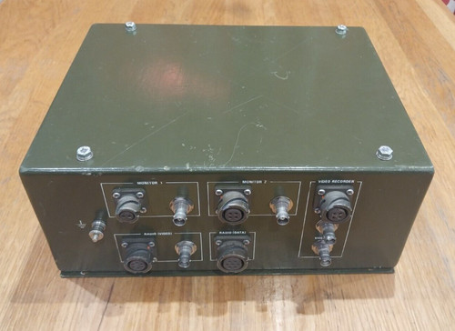 Mod al100072 military radio - ex-mod,