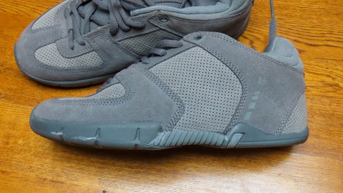 Men skate shoes grey - es,