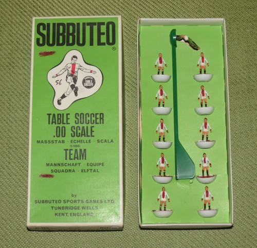Subbuteo heavyweight team - hw,