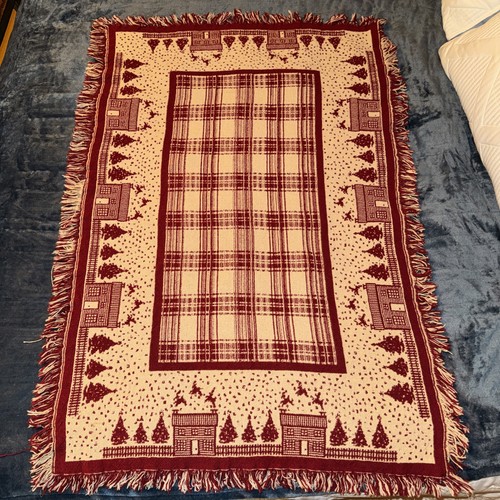 Crate barrel table runner red - table,
