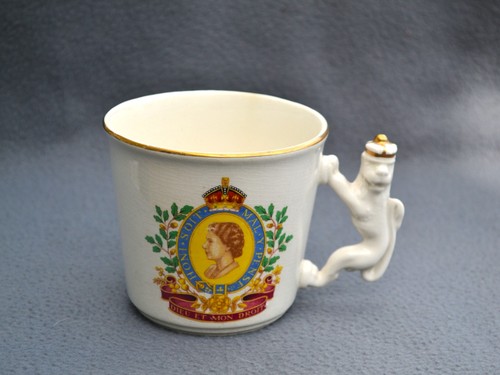 Vintage 1953 queen elizabeth - vintage,