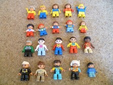LEGO DUPLO - BUNDLE OF PEOPLE