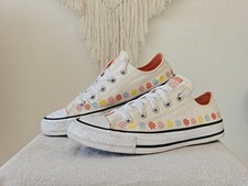 Chuck Tailor Low Top Flower