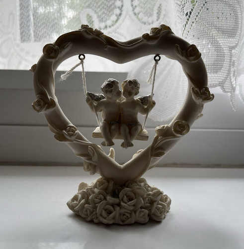 Vintage cream cherub swing - cream,