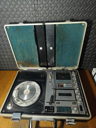 Sanyo 2615n retro 1970s - retro,