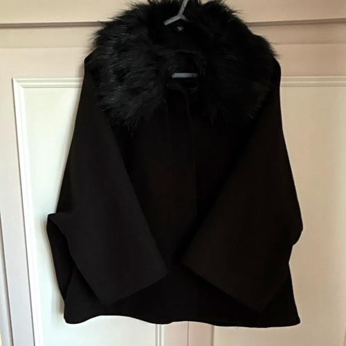 Petite black cape - petite,