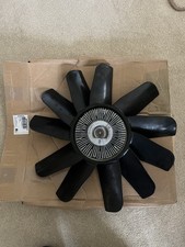 Land Rover Defender &