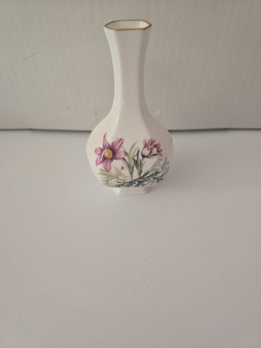 Vintage royal worcester fine - royal,