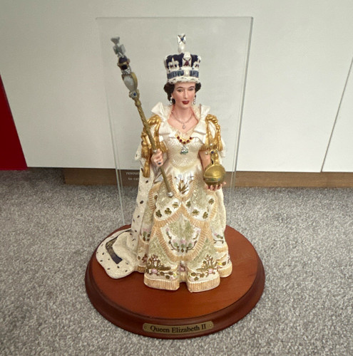 Danbury mint queen elizabeth - danbury,