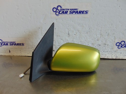 Daihatsu sirion green - green, wing