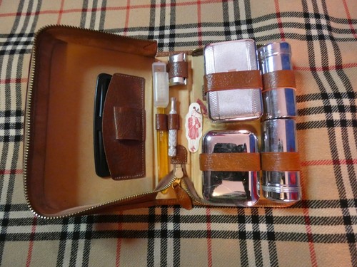 Vintage travel grooming - vintage,