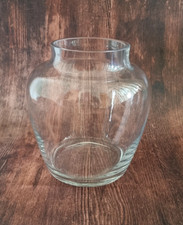 Clear Glass vase - Classic Curved Shape - 6" Tall - Floral Centrepiece Ornament