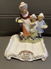 Vintage  Porcelain Yardley English Lavender Soap Dish