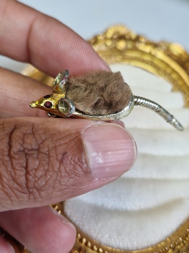 Vintage gold tone mink fur - vintage,