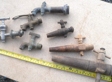 4 VINTAGE BRASS FLUID TAPS + 3 WOOD BEER BAREL TAPS