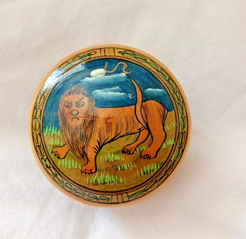 Small wooden trinket box - , with