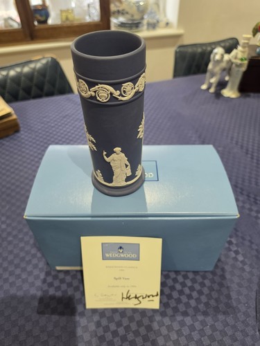 Wedgwood portland blue spill - wedgwood,