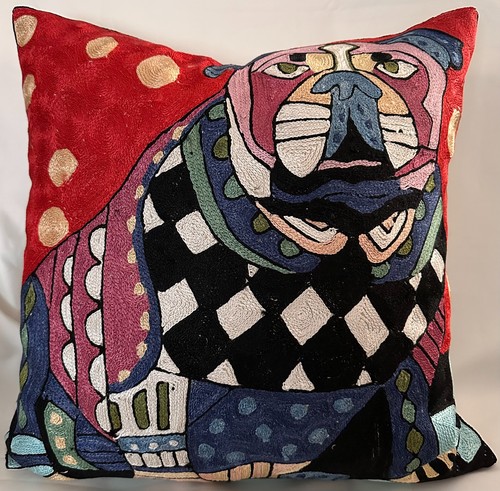 Bulldog cushion cover hand - 18",
