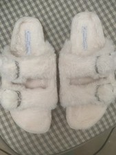 New The White Company Size M 5-6 Neutral 2 Bar Fluffy Mules