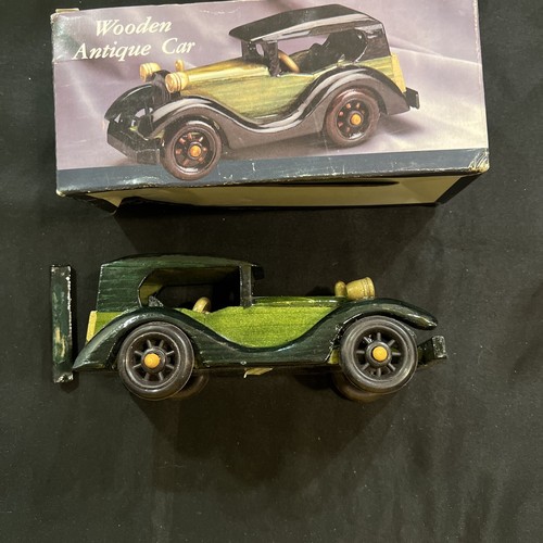 Wooden model car antique - wv,