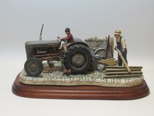 BORDER FINE ARTS 'GOLDEN