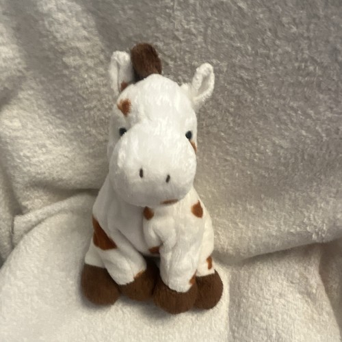 Pluffies gallops the - ty,