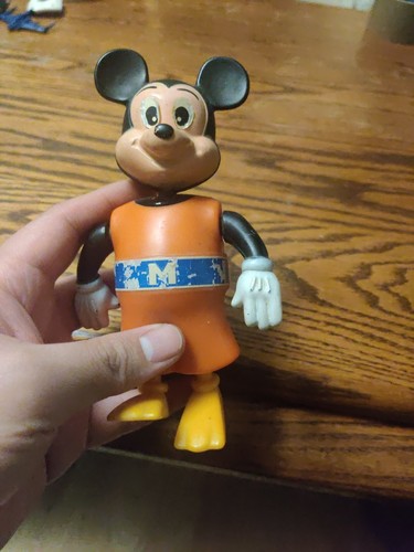 1976 walt disney wind - disney, micky