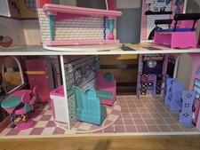 LOL Surprise OMG Fashion Dolls House with accessories