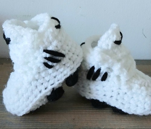 Handmade baby crochet shoes - handmade,