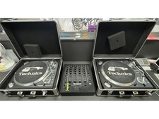 Numark TTX1 DIRECT DRIVE TURN TABLES X2 & Numark M6 4 CHANNEL DJ MIXER BUNDLE