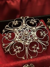 Art Nouveau Vintage Jewelry
